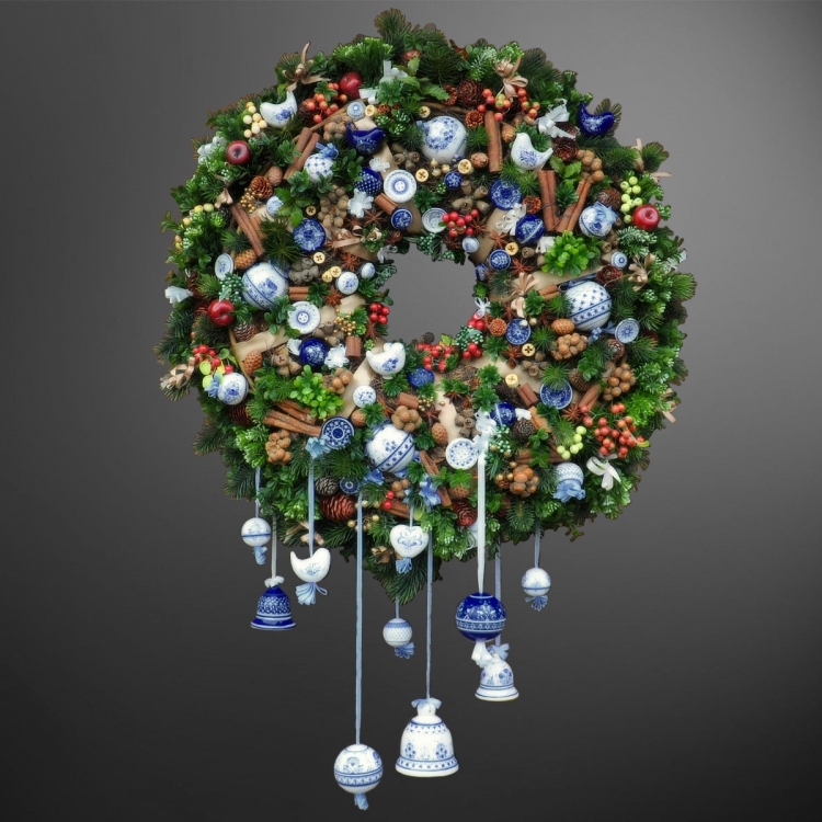 Huge christmas wreath